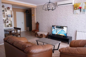Lovely 2-bedroom apartment in batumi. view of sea.